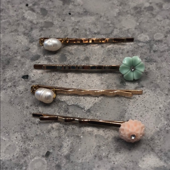 Urban Outfitters Accessories Decorative Hair Clips Poshmark